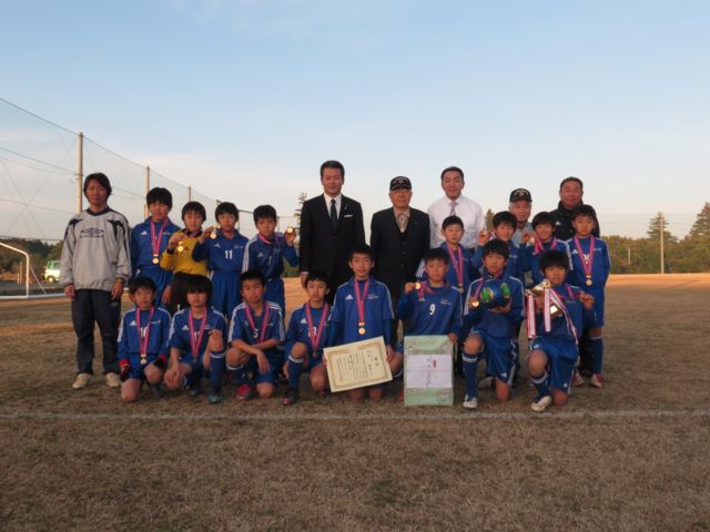 小学5年生の部優勝の「城西JFC」