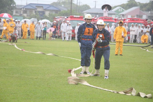 小型ポンプ操法の部の演技