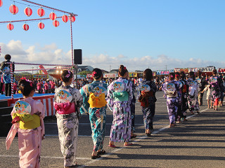 盆踊りの写真