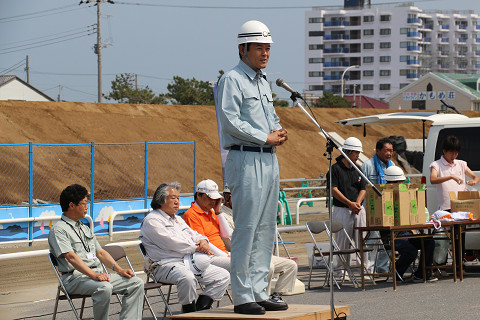 あいさつをする市長の写真