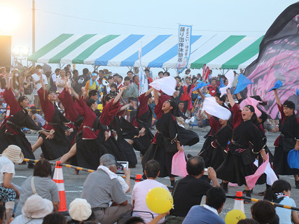 よさこい演舞の写真