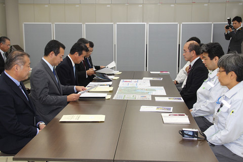 東日本高速道路（株）関東支社木更津工事事務所へ要望の写真