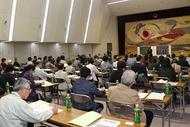 総会の様子の写真