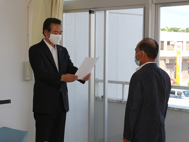 委嘱状の交付