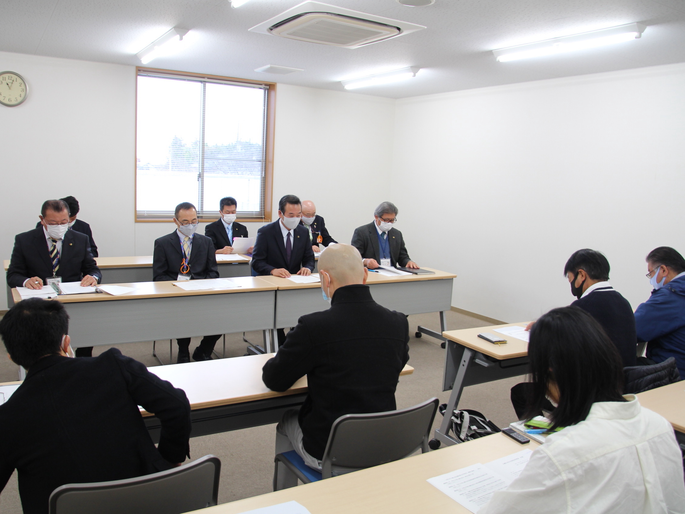 記者発表の写真