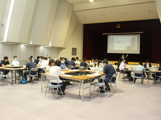 会場の様子の写真