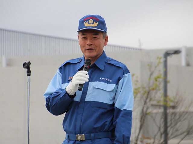 あいさつを述べる市長の写真