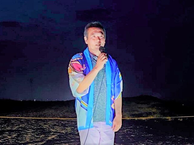 あいさつを述べる市長の写真