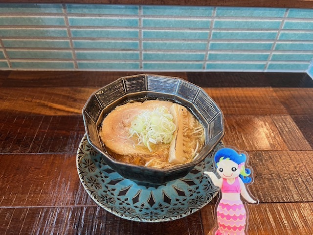 本日はアクリルスタンドで失礼します