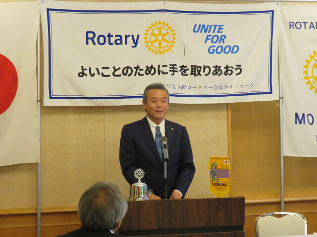 卓話を行う市長の写真