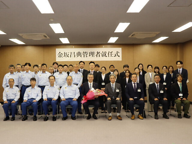 山武郡市広域行政組合の皆さんと市長の写真